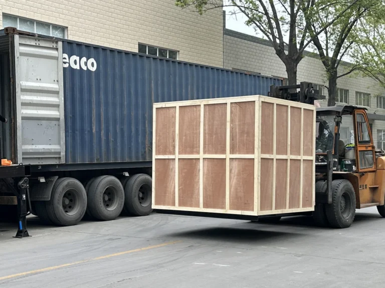 WANLI equipment packaging and container dispatch